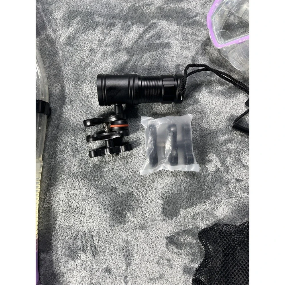 Rapido Boutique Bundle Flipper XL 9-11 Underwater Light Socks Travel Bag Snorkel